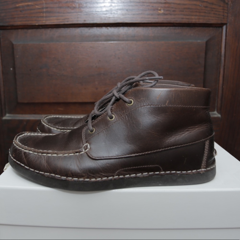 UGG Boots - Picture 4 of 6